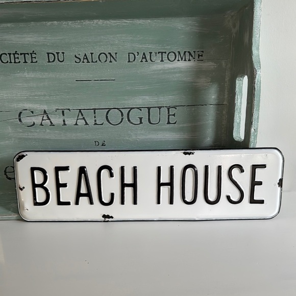 Enamel Black and White Beach House Sign - Picture 1 of 8